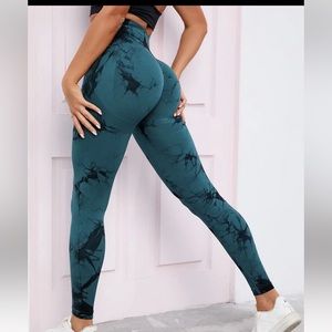 Shein Tie Dye Scrunch (set of 2)